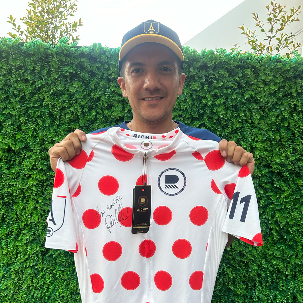 Jersey firmado por Richard Carapaz